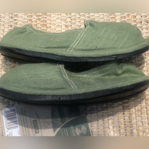 NWT ECOLUTION sustainably made girl’s sz 7 hemp/recycled tire sole xtra cushion - Picture 2 of 6